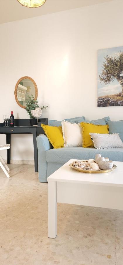 Capri Sea View One Bedroom Larnaca Exterior photo
